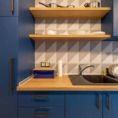 Sofia's Classy Blu -2 Bedrooms * 索菲亞